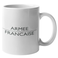 Le mug Armée française de Quaerius est un mug en céramique résistante, parfait pour les amateurs de café et de thé.