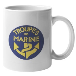 Le mug Troupes de Marine Quaerius est un mug en céramique résistante, parfait pour les amateurs de café et de thé. Le logo TDM est appliqué sur le mug par sublimation.