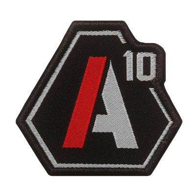 Patch A10 brodé blanc/rouge sur tissu noir