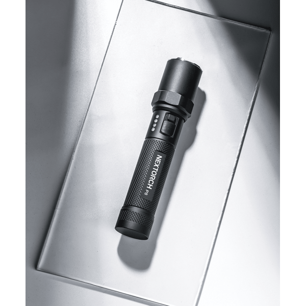 Lampe de Poche Compacte Tactique pour Forces de l'Ordre NEX P8 NexTorch par GK PRO 